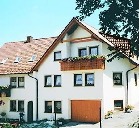 Adelhardt Harald Ahortal